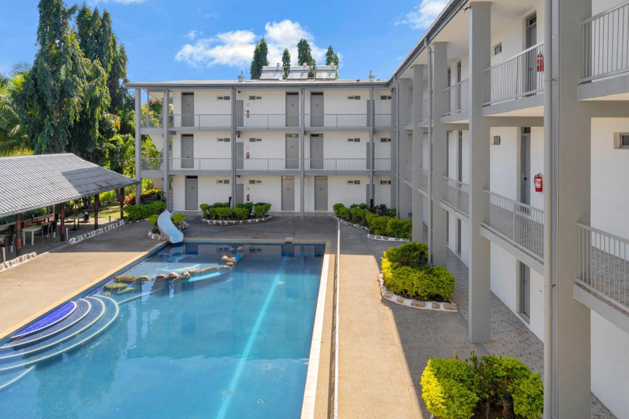 Trans International Hotel Nadi Bagian luar foto